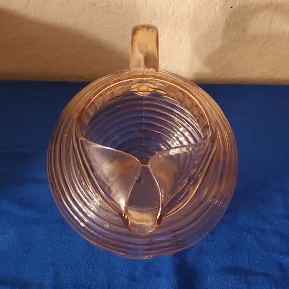 Manhattan Depression Glass Pink Water Tilt Pitcher by Anchor Hocking 80 oz. - Picture 7 of 8
